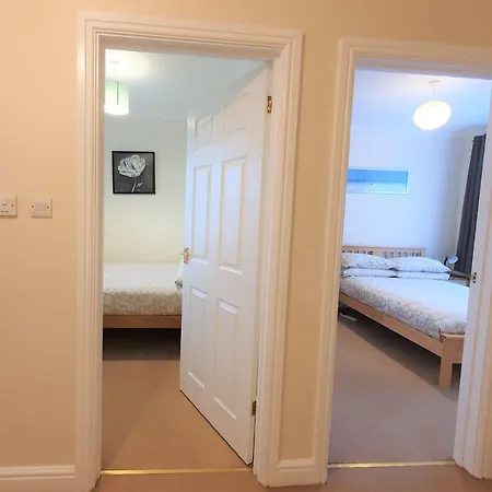 Friars Walk Houses With 2 Bedrooms, 2 Bathrooms, Fast Wi-Fi And Private Parking Sittingbourne Exterior photo