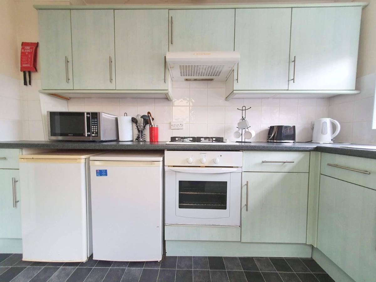 Holiday home Friars Walk With 2 Bedrooms, 2 Bathrooms, Fast Wi-fi And Private Parking Sittingbourne