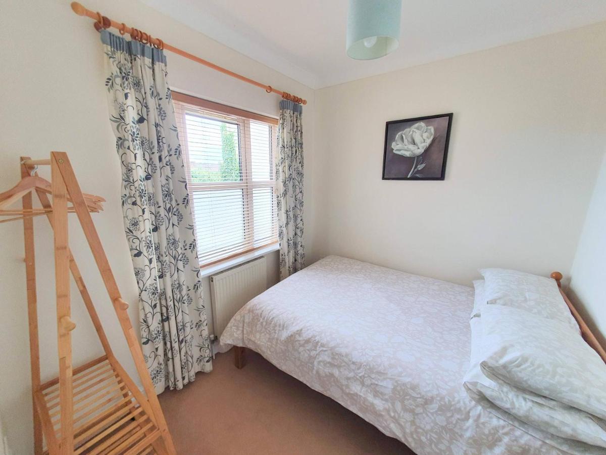 Holiday home Friars Walk With 2 Bedrooms, 2 Bathrooms, Fast Wi-fi And Private Parking *