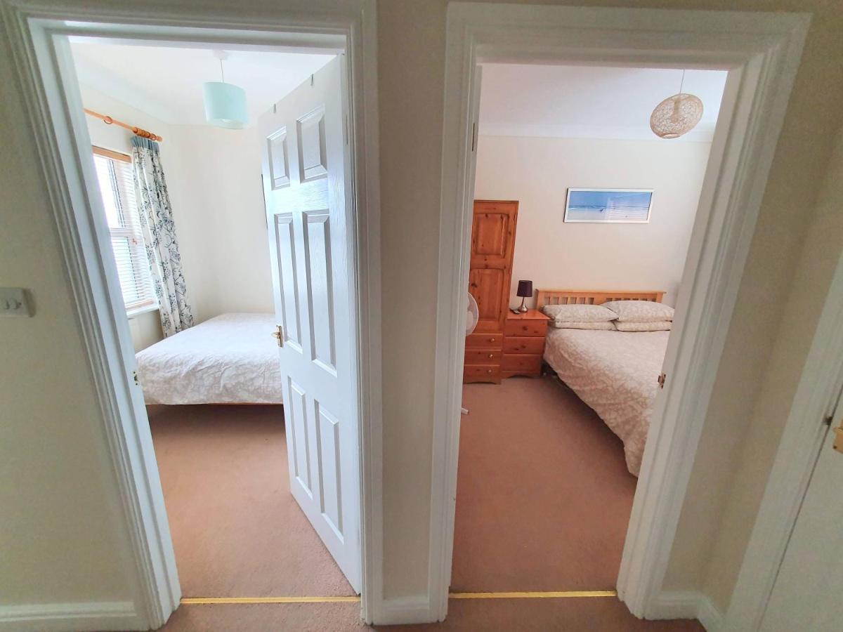 Friars Walk With 2 Bedrooms, 2 Bathrooms, Fast Wi-fi And Private Parking * Sittingbourne