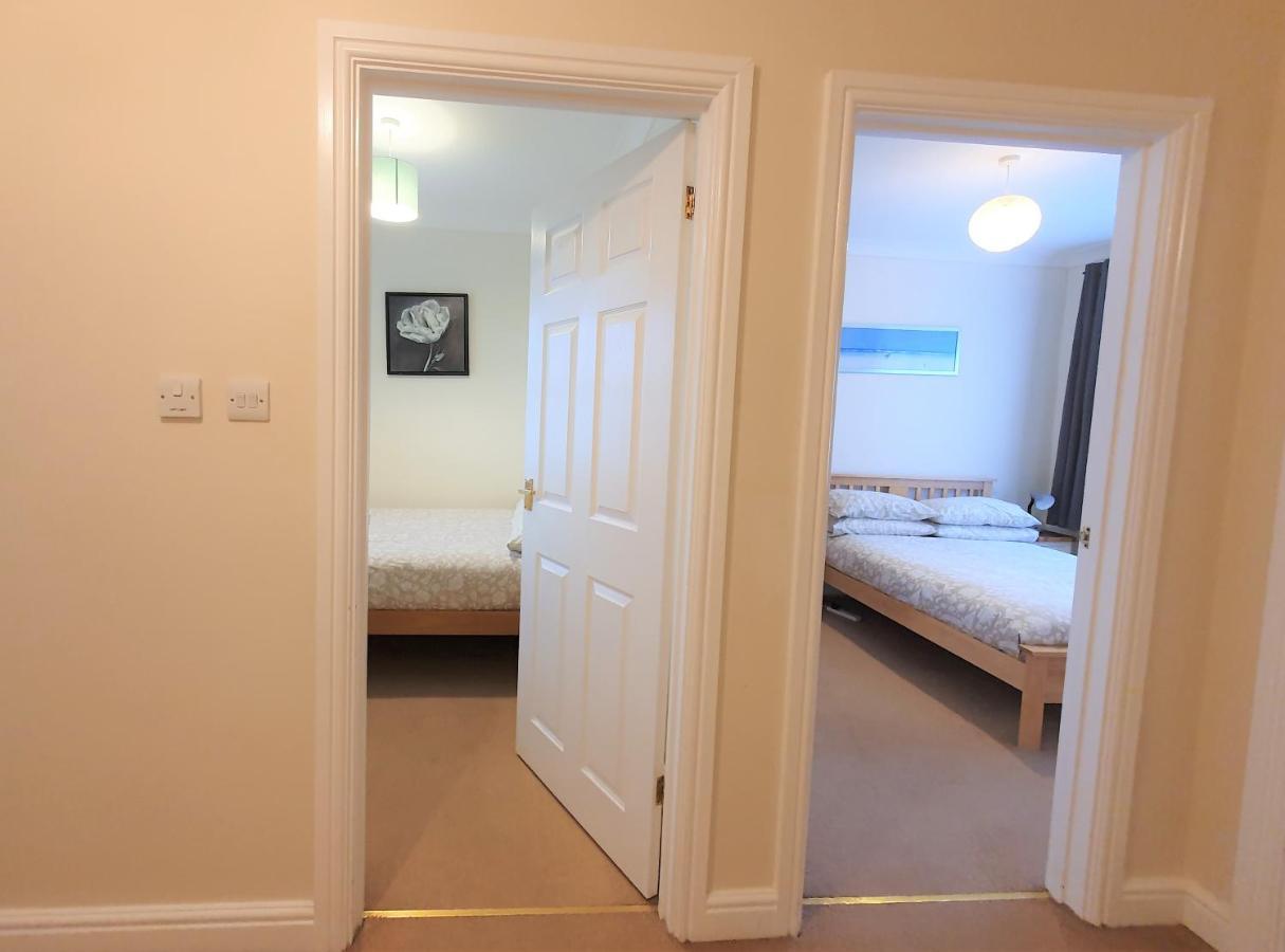 Friars Walk With 2 Bedrooms, 2 Bathrooms, Fast Wi-fi And Private Parking