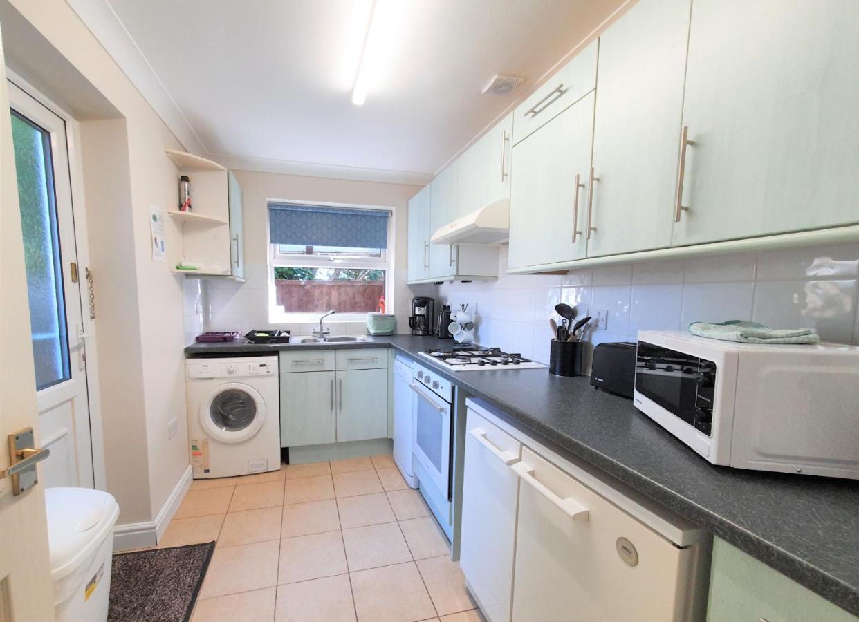 Holiday home Friars Walk With 2 Bedrooms, 2 Bathrooms, Fast Wi-fi And Private Parking